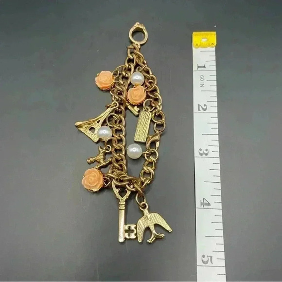 VGT Eiffel Tower & Floral Design Gold-tone Charm Stretch Bracelet for Girls - Picture 7 of 8